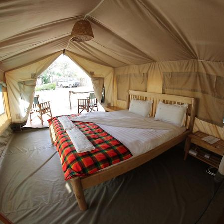 Kara-Tunga Safari Camp Bed & Breakfast Moroto Ngoại thất bức ảnh
